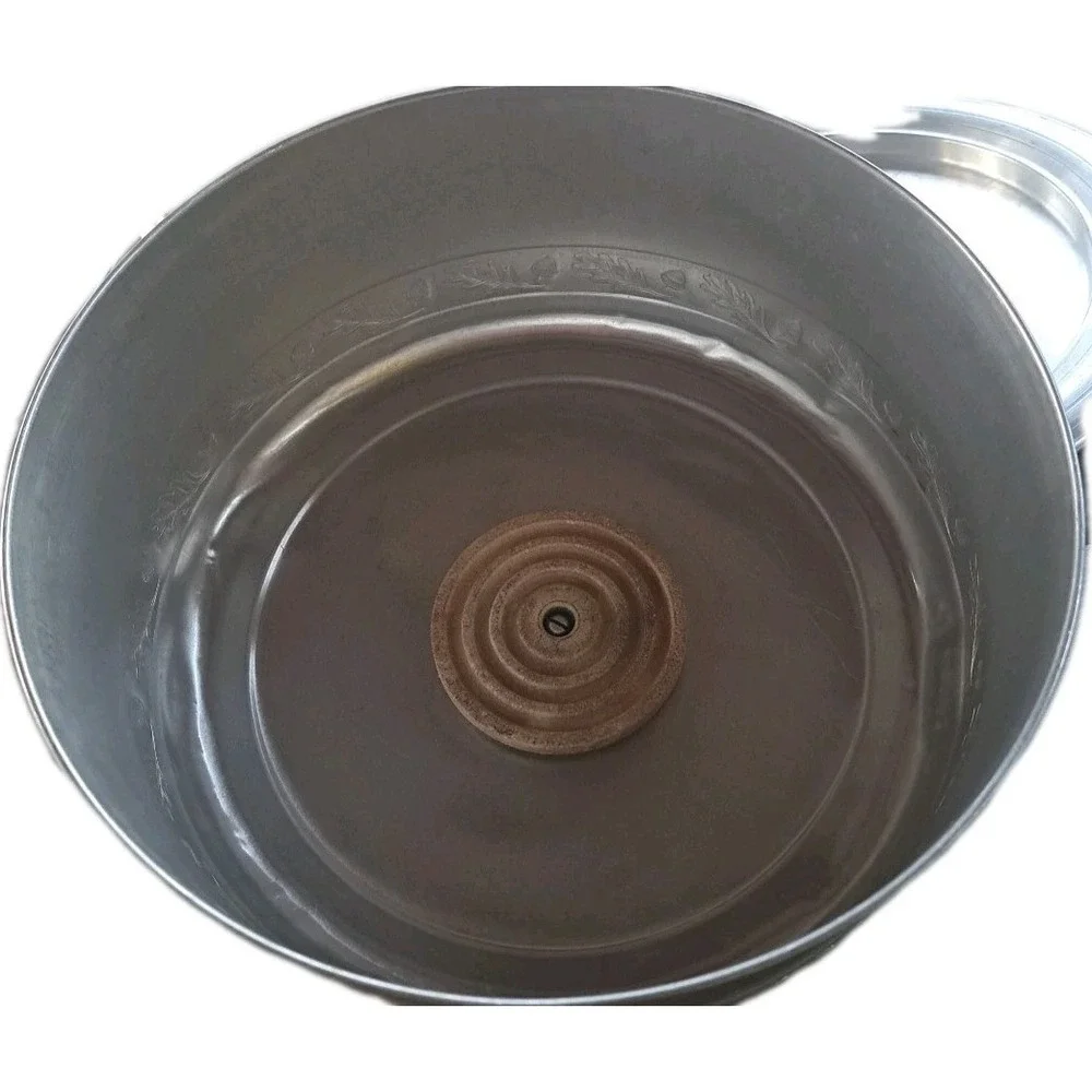 Vtg. MCM West Bend Acorn Cake/Pie Carrier 1950s  Aluminum‎